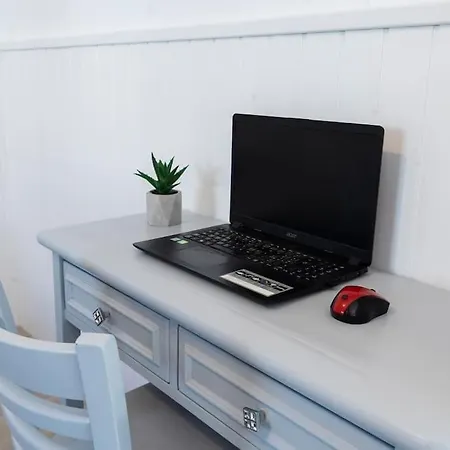 Fronte Piscina Wi-fi E Relax Apartment *
